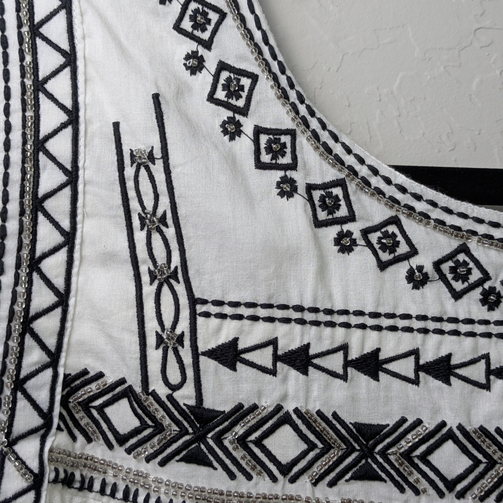Lane Bryant White Sleeveless Top w/ Blk Embroidery and Beading Sz28 Summer Beach